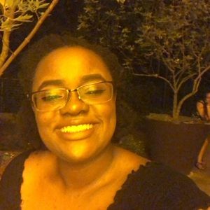 Meet your Posher, Kendra